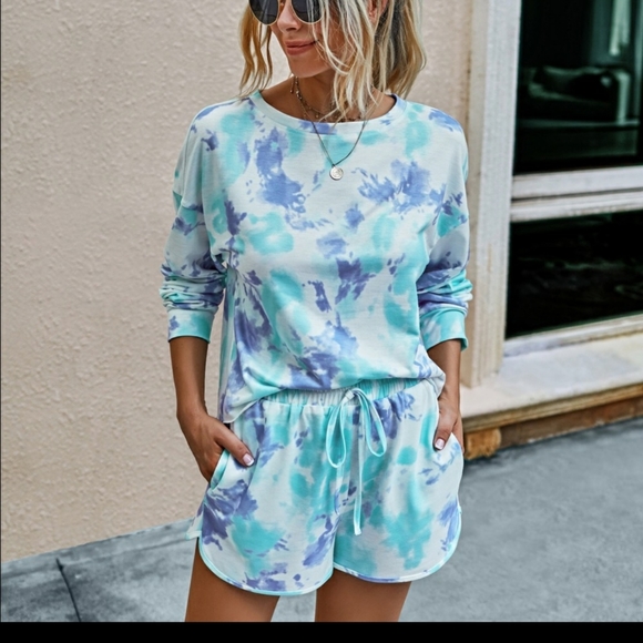 🎉HP🎉💤Tie Die Lounge Set💤 - Picture 3 of 6